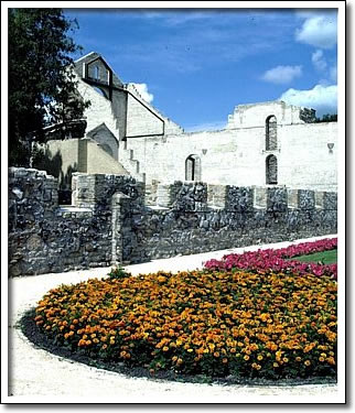 Ruines du monastère trappiste