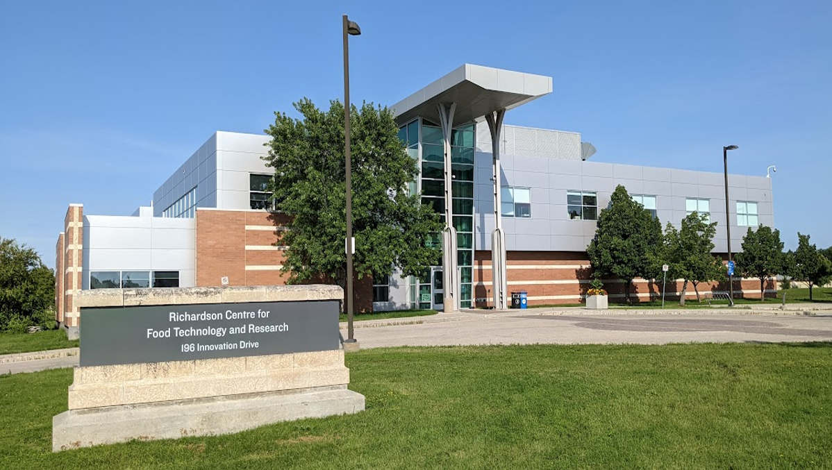 Photo du Richardson Centre for Food Technology and Research par une journée ensoleillée d’été