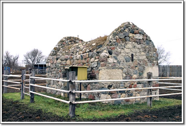 Ancienne église anglicane Church of the Advent de Kola