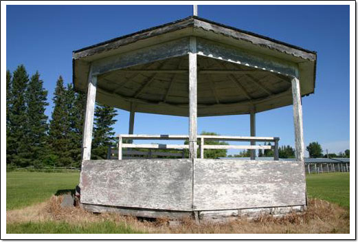 Kiosque à musique de la société agricole de Strathclair