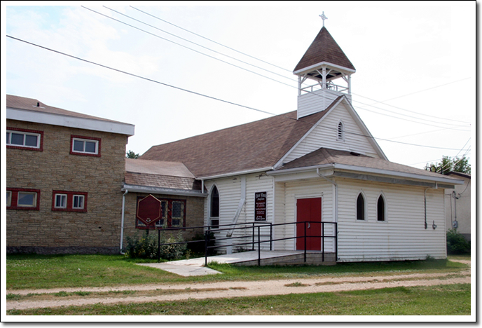 Christ Church, 2 Saskatchewan Crescent,  The Pas