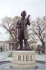 Statue de Louis Riel sur les terrains du Palais législatif