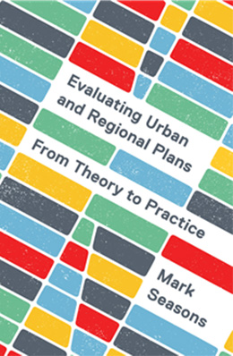 Couverture du livre &laquo; �valuation des plans urbains et r�gionaux. &raquo; Elle pr�sente une mosa�que de blocs rectangulaires rouges, bleus, verts, jaunes, gris et blancs, agenc�s en grille. Plusieurs bandes blanches contenant du texte traversent en diagonale ce motif g�om�trique color�.