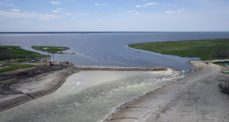 Ouverture du canal d’urgence, le 4 juillet 2014