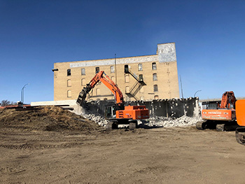 Des nouvelles du projet — 7 avril 2021 — La démolition des bureaux situés dans le bâtiment Kullberg’s a commencé.